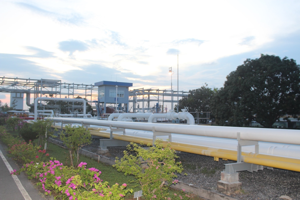 Đường ống dẫn khí LNG tại kho cảng Thị Vải của PV GAS. Ảnh: Khắc Kiên