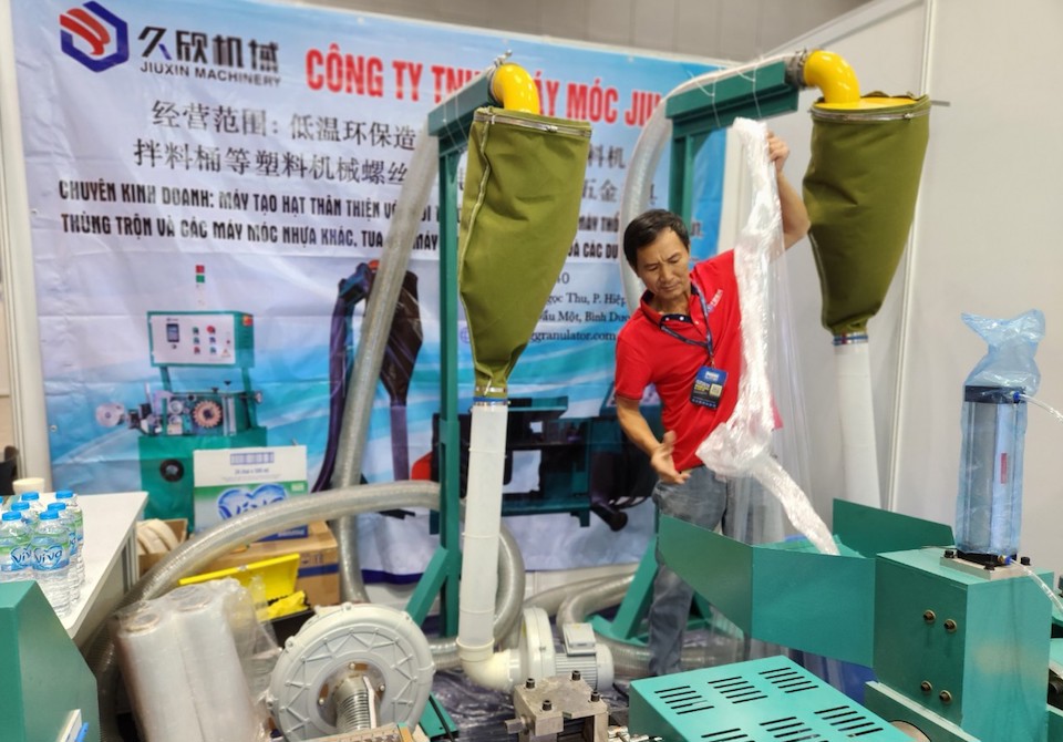 Plastics & Rubber Vietnam 2024 hướng đến các sản phẩm tiên tiến nhằm phát triển một ngành nhựa xanh, thúc đẩy tương lai bền vững. Ảnh: Tiểu Thúy