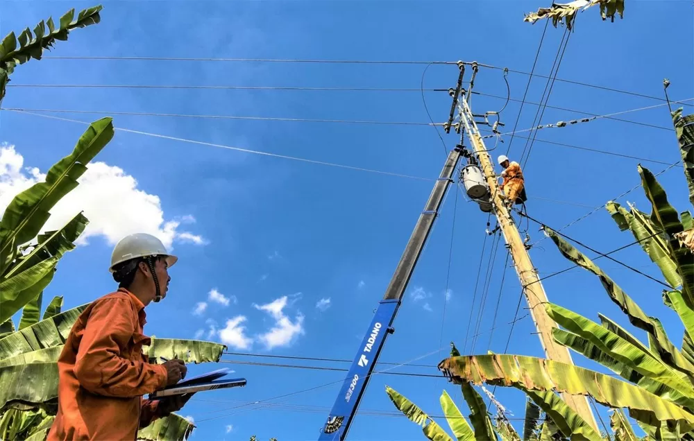 EVNSPC chỉ đạo các công ty điện lực phải hoàn thành công tác bảo trì, sửa chữa lưới điện trước 31/3/2024 Ảnh: EVNSPC