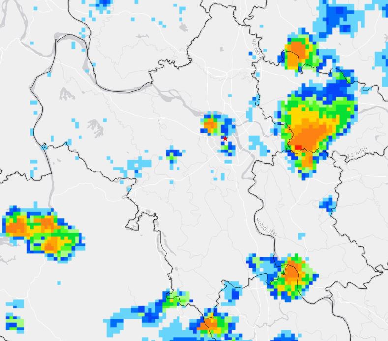 Cảnh báo mưa lớn cục bộ, dông, lốc, sét khu vực nội thành Hà Nội - Ảnh 1