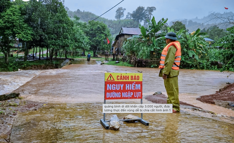 Mưa lũ gây ngập lụt, chia cắt nhiều tuyến đường giao thông