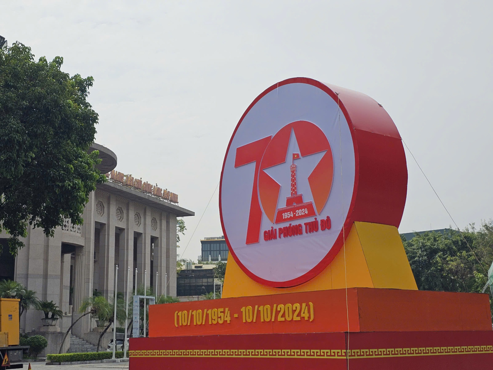 Kỷ niệm 70 năm Ngày Giải phóng Thủ đô là dịp chúng ta nhìn lại một chặng đường lịch sử vẻ vang, bước trưởng thành, phát triển để thêm tự hào và trách nhiệm với Hà Nội.