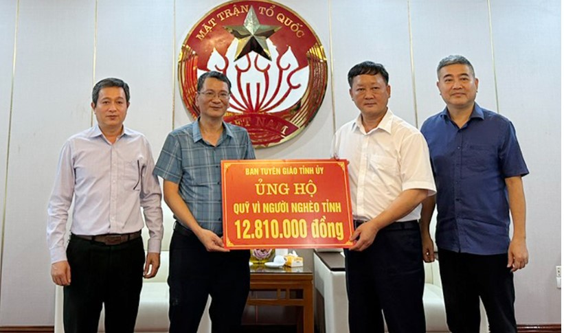 Đại diện Ban Vận động quỹ