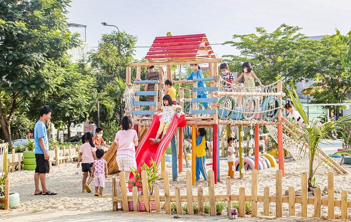 Những bãi đất trống trước đây được Đoàn Thanh niên “biến” thành những điểm vui chơi cho thiếu nhi