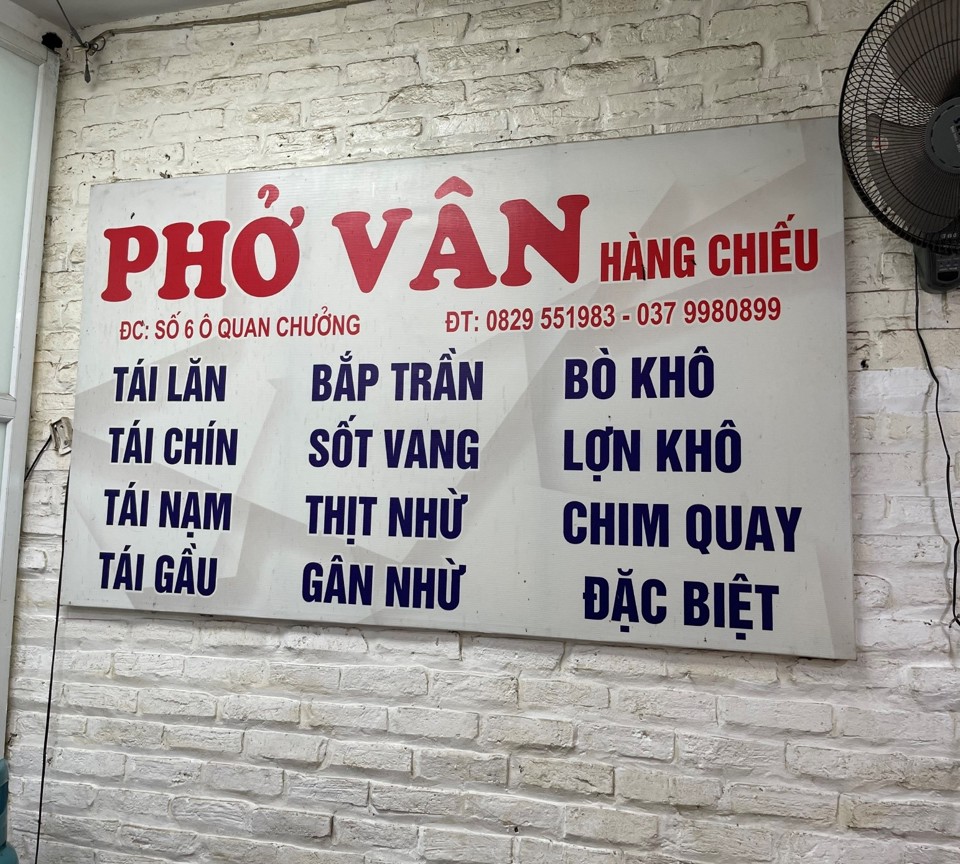 Quận Hoàn Kiếm là nơi tập trung nhiều quán phở gia truyền lâu đời