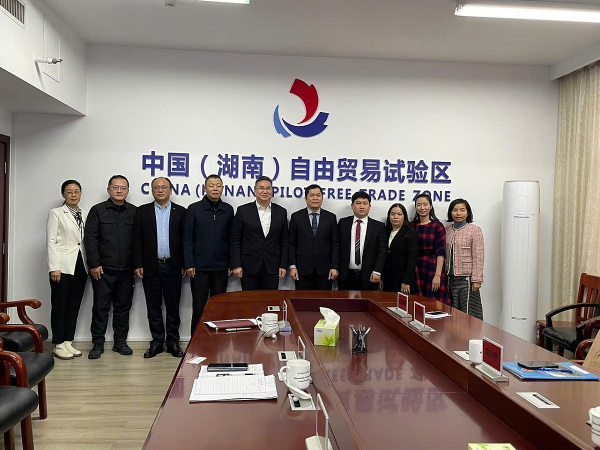 Bộ Công Thương tìm cơ hội gia tăng xuất khẩu gạo sang Trung Quốc Bộ Công Thương tìm cơ hội gia tăng xuất khẩu gạo sang Trung Quốc