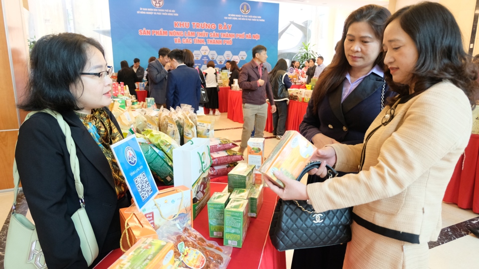 Nông sản được cung ứng từ các tỉnh, TP giúp Hà Nội bảo đảm nguồn cung phục vụ người tiêu dùng Thủ đô.