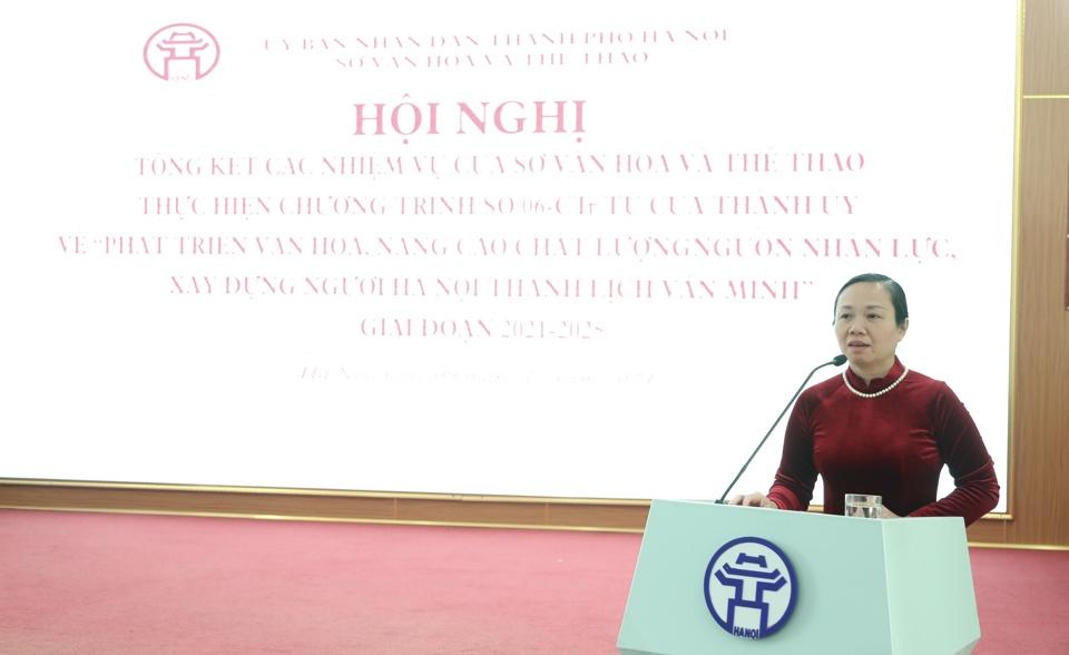 Đại diện Phòng Thể dục thể thao tham luận tại hội nghị.