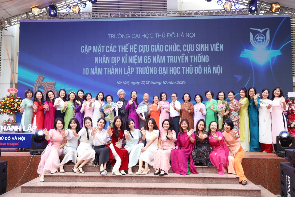 Trường Đại học Thủ đô Hà Nội đang hướng tới kỷ niệm 65 năm truyền thống và 10 năm thành lập trường.