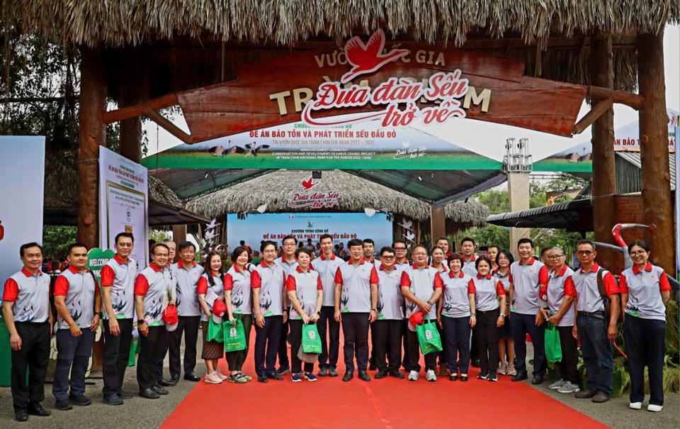 công bố đề án “Bảo tồn và Phát triển Sếu đầu đỏ tại Vườn Quốc gia Tràm Chim giai đoạn 2022 – 2032”. Ảnh Hòa Hội