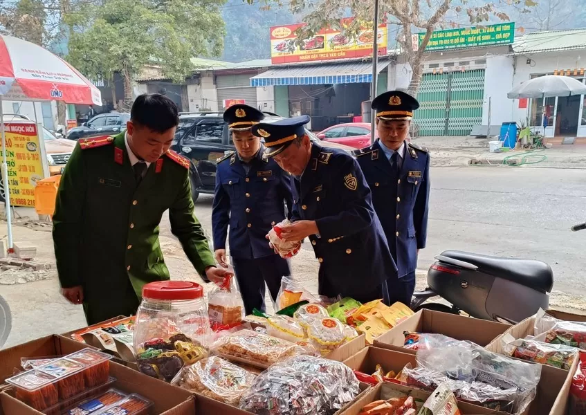 Lạng Sơn: Kiểm tra An toàn thực phẩm tại xã Tân Thanh Lạng Sơn: Kiểm tra An toàn thực phẩm tại xã Tân Thanh