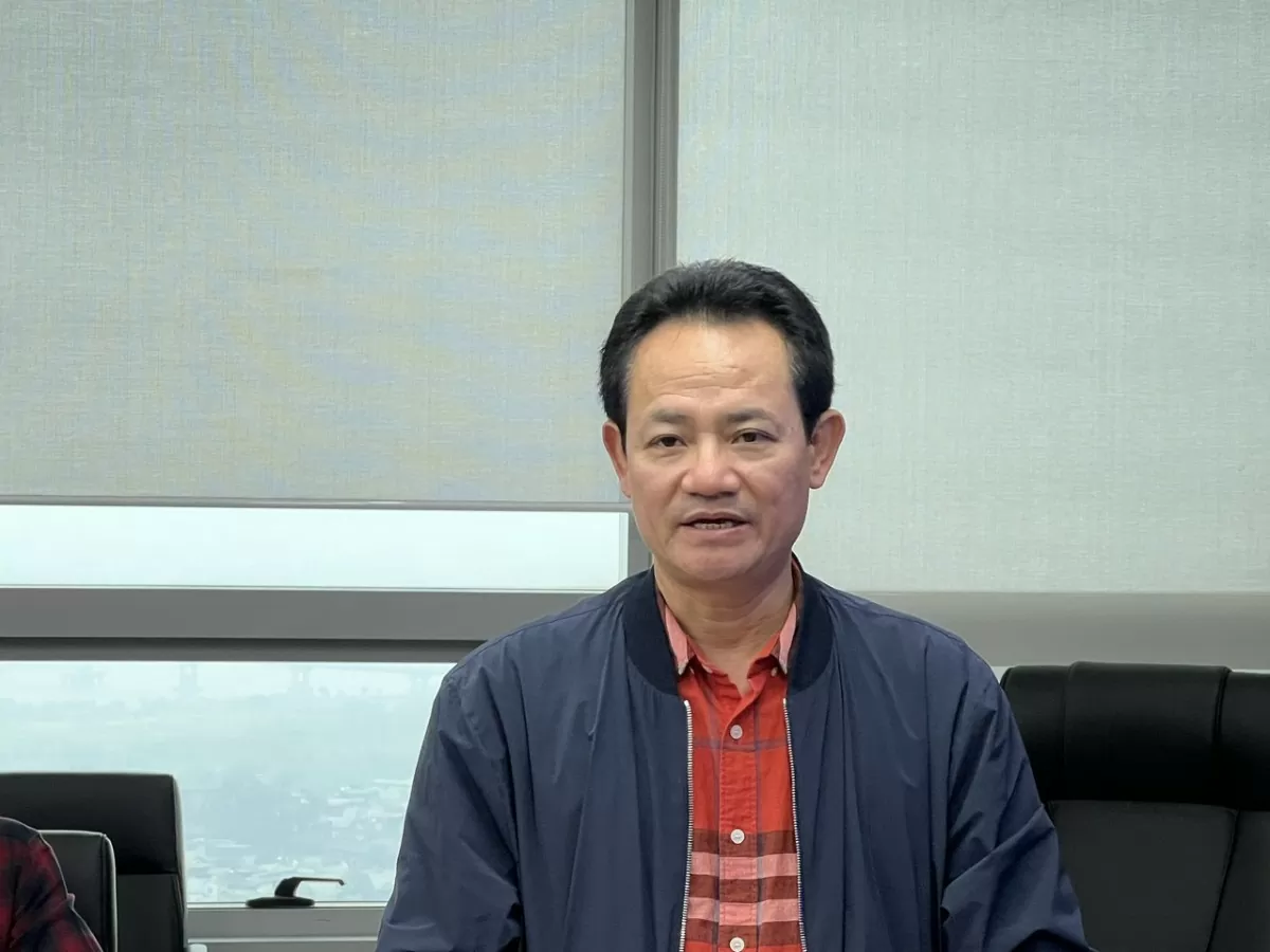 Ảnh Thứ trưởng Trương Thanh Hoài kiểm tra điện dịp Tết Ảnh Thứ trưởng Trương Thanh Hoài kiểm tra điện dịp Tết