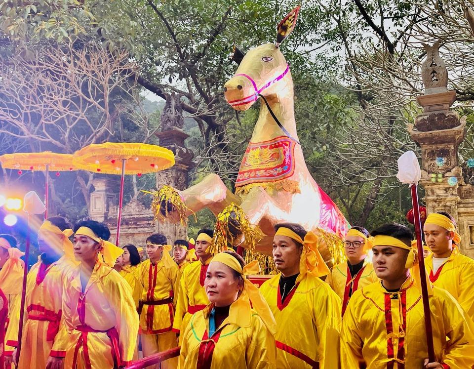 Thần mã của thôn Phù Mã (xã Phù Linh).