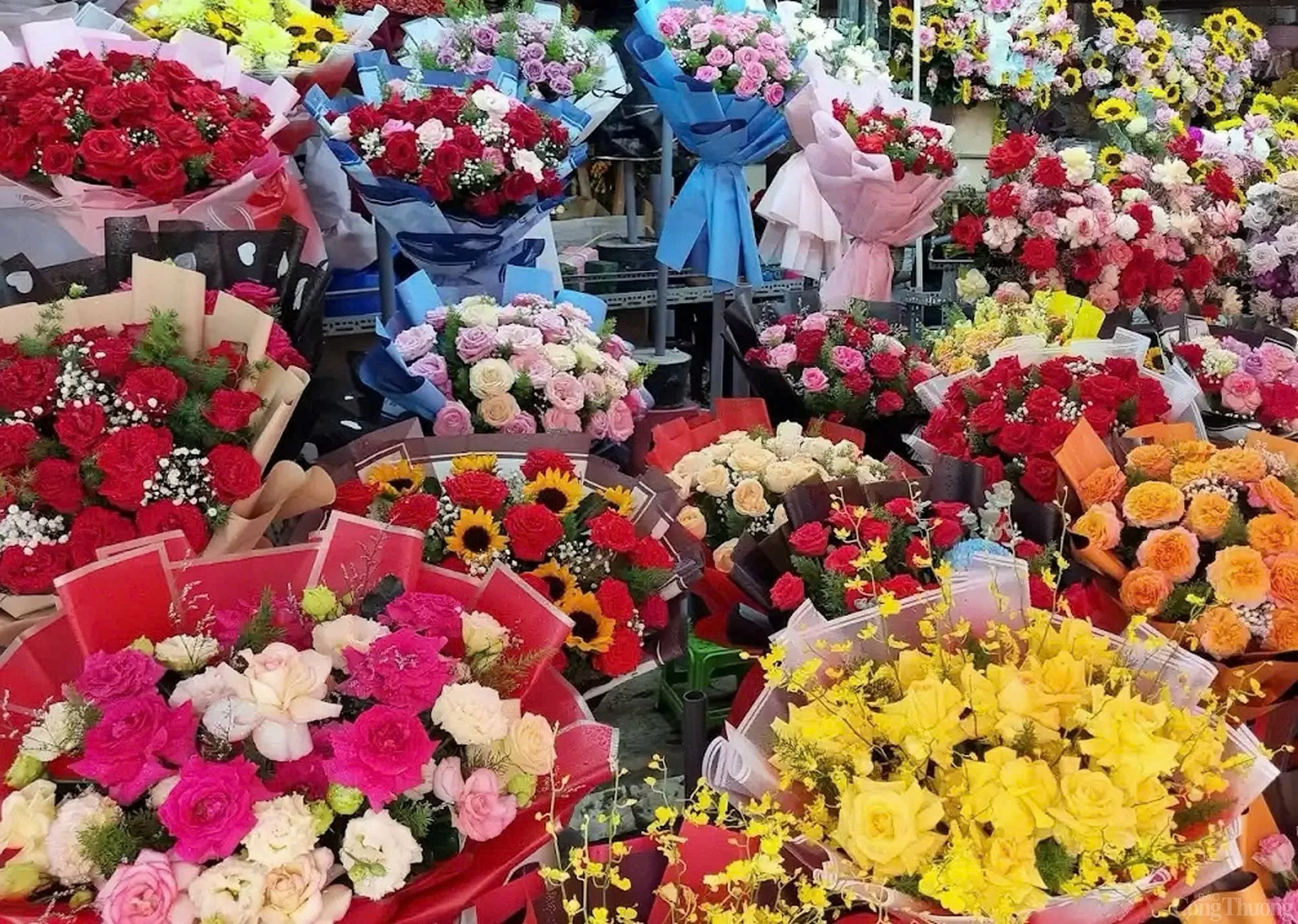 TP. Hồ Chí Minh: Giá hoa tăng mạnh trước thềm ngày 8/3 TP. Hồ Chí Minh: Giá hoa tăng mạnh trước thềm ngày 8/3