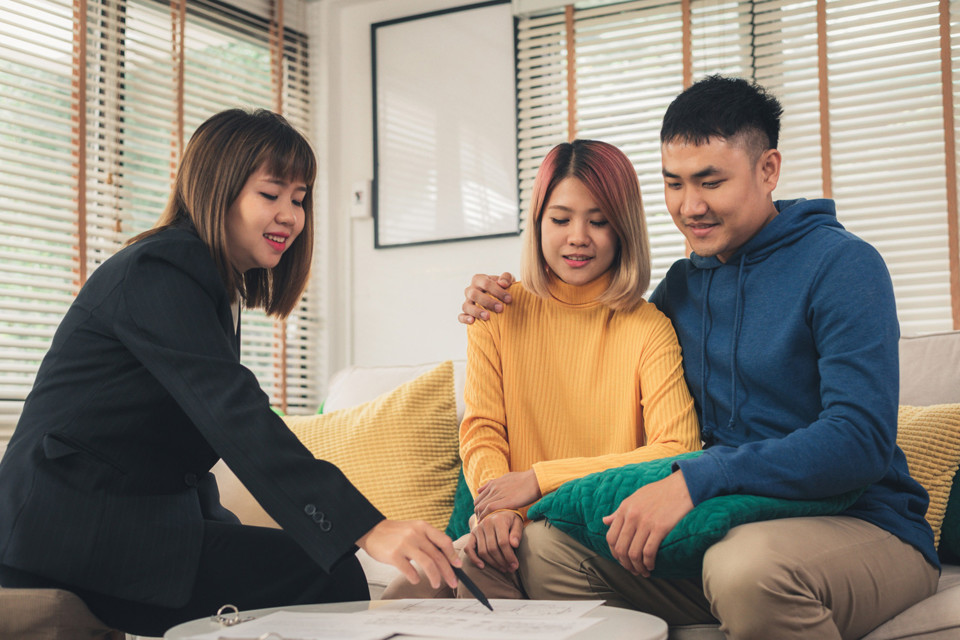  Với mức tích lũy ban đầu khiêm tốn, giải pháp vay mua nhà ưu đãi từ ABBank là một giải pháp phù hợp với đa số người trẻ. Ảnh: ABBank
