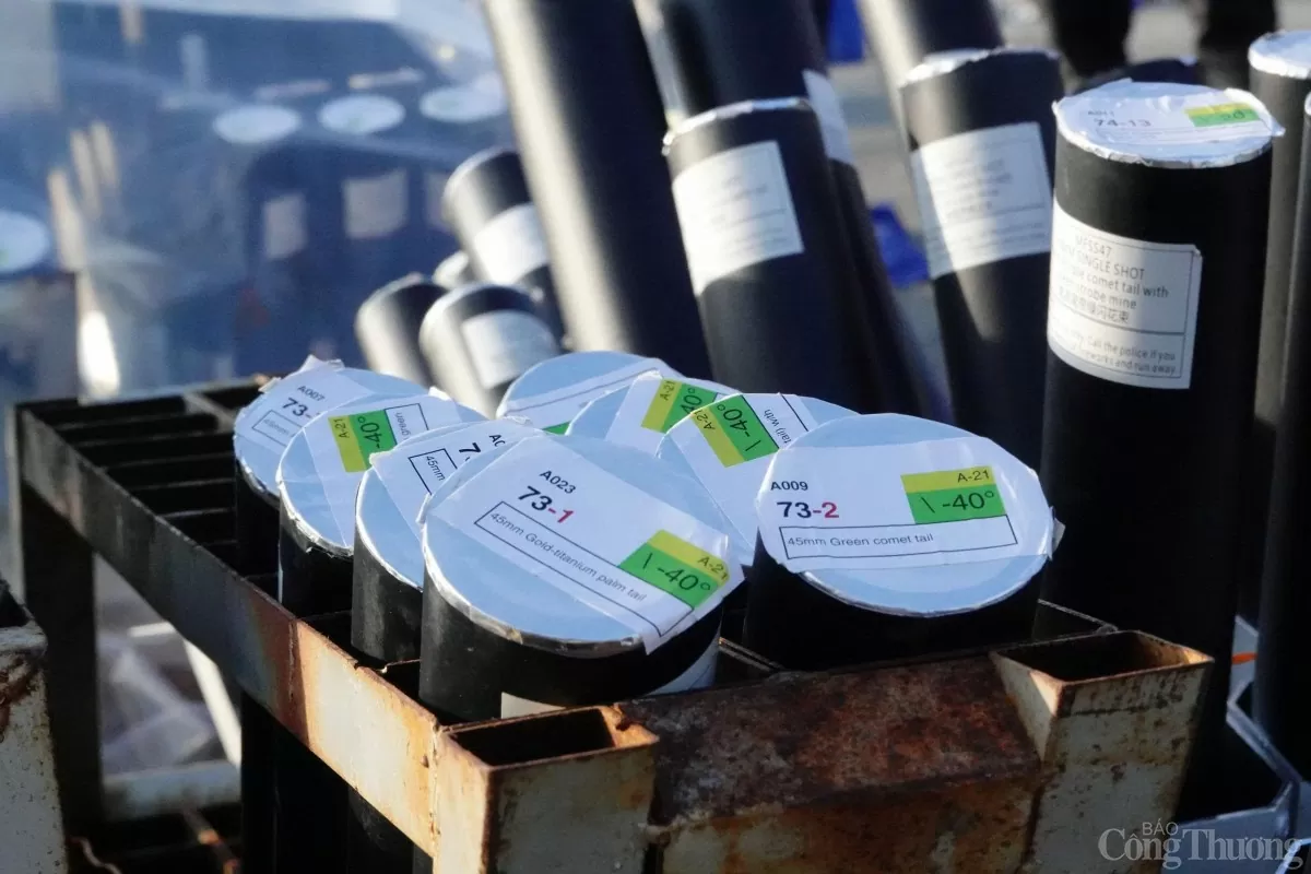 Đại diện đội pháo hoa Phần Lan cho biết, đơn vị mang đến DIFF 2025 những loại pháo hoa với hiệu ứng chưa từng có ở những mùa DIFF trước đó Đại diện đội pháo hoa Phần Lan cho biết, đơn vị mang đến DIFF 2025 những loại pháo hoa với hiệu ứng chưa từng có ở những mùa DIFF trước đó