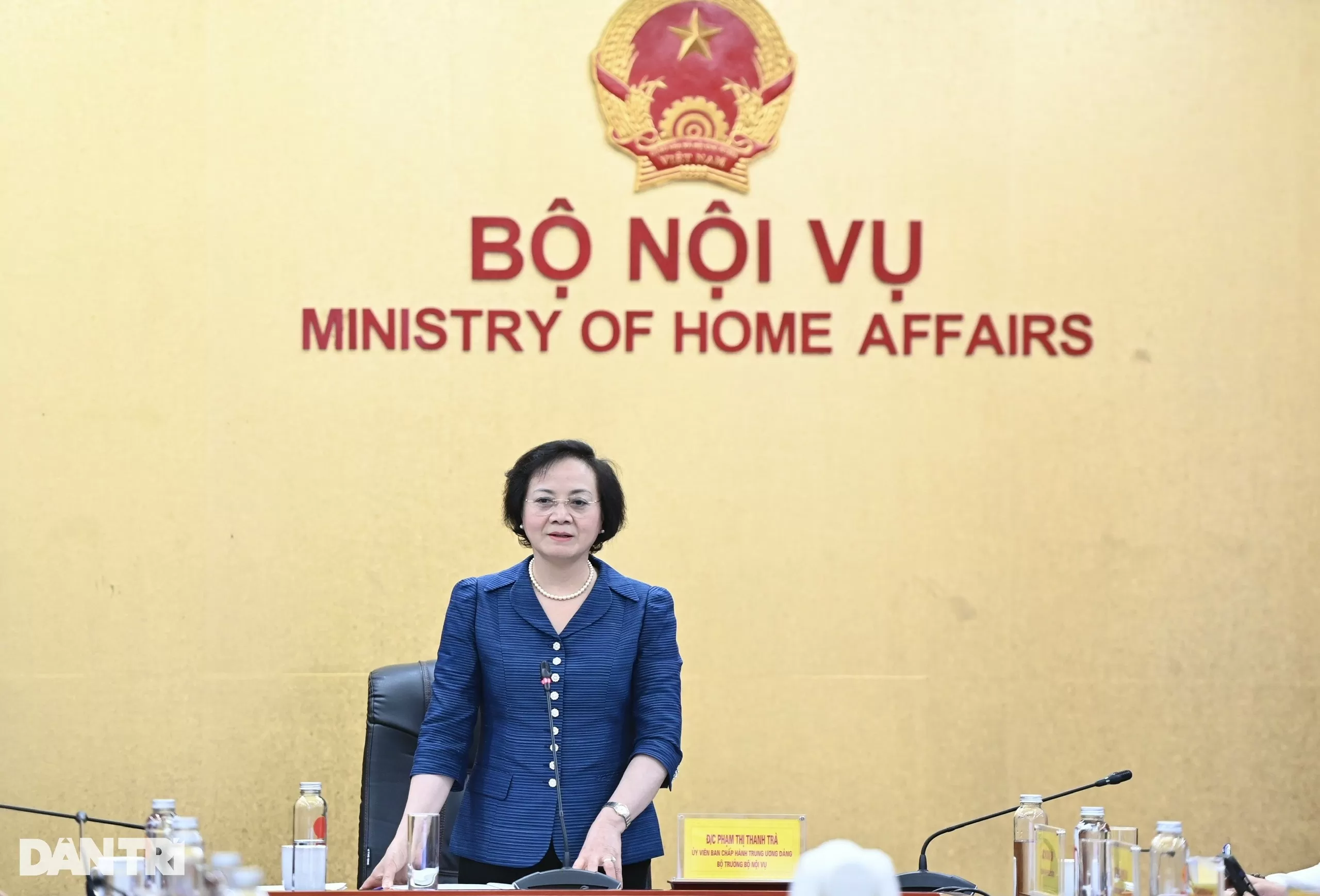 Bộ trưởng Bộ Nội vụ thông tin về kế hoạch tổ chức chính quyền địa phương 2 cấp. Ảnh: Dân Trí