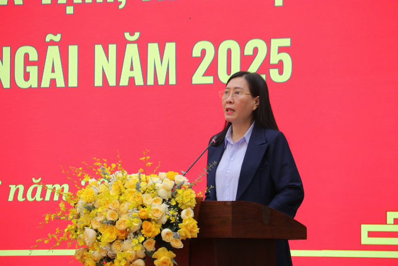 Bí thư Tỉnh ủy Quảng Ngãi Bùi Thị Quỳnh Vân phát biểu tại chương trình (Ảnh: Vũ Lê)