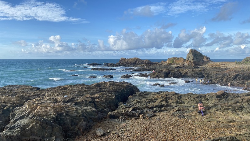 Bãi đá Móng Rồng là một trong những điểm tham quan du lịch tại đặc khu Cô Tô, tỉnh Quảng Ninh. Ảnh: Thu Anh