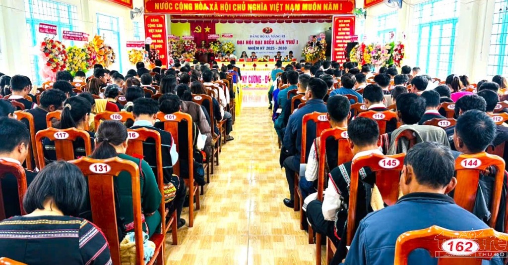 Phấn đấu đưa xã Măng Ri trở thành vùng trọng điểm về dược liệu