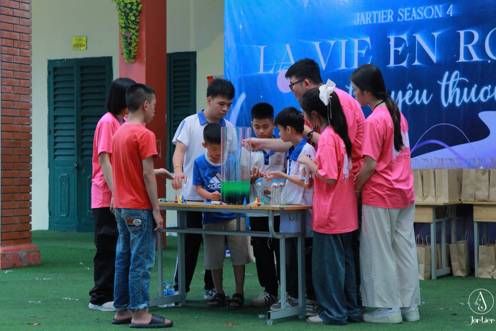 Góp phần lan tỏa những điều tốt đẹp đến cộng đồng Góp phần lan tỏa những điều tốt đẹp đến cộng đồng