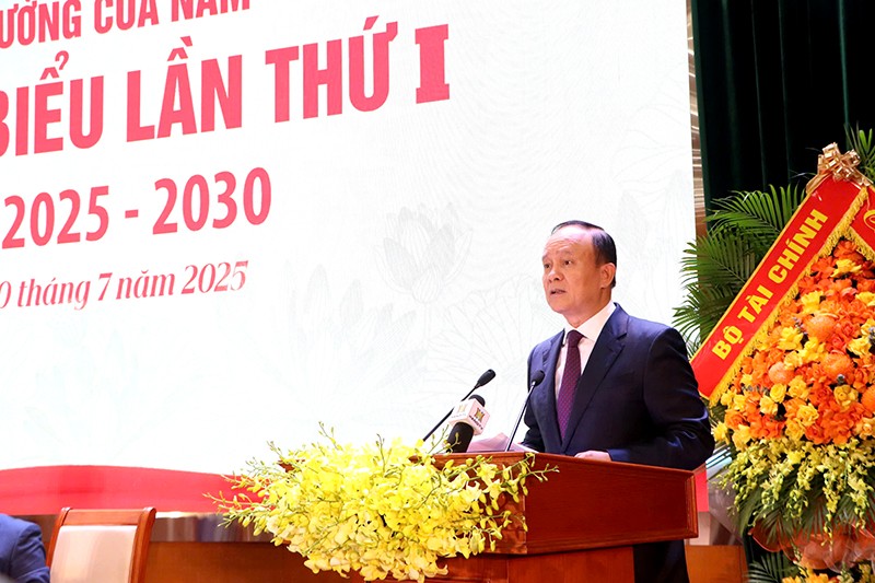 Đồng chí Nguyễn Ngọc Tuấn - Phó Bí thư Thành ủy, Chủ tịch HĐND thành phố phát biểu chỉ đạo tại Đại hội Đồng chí Nguyễn Ngọc Tuấn - Phó Bí thư Thành ủy, Chủ tịch HĐND thành phố phát biểu chỉ đạo tại Đại hội