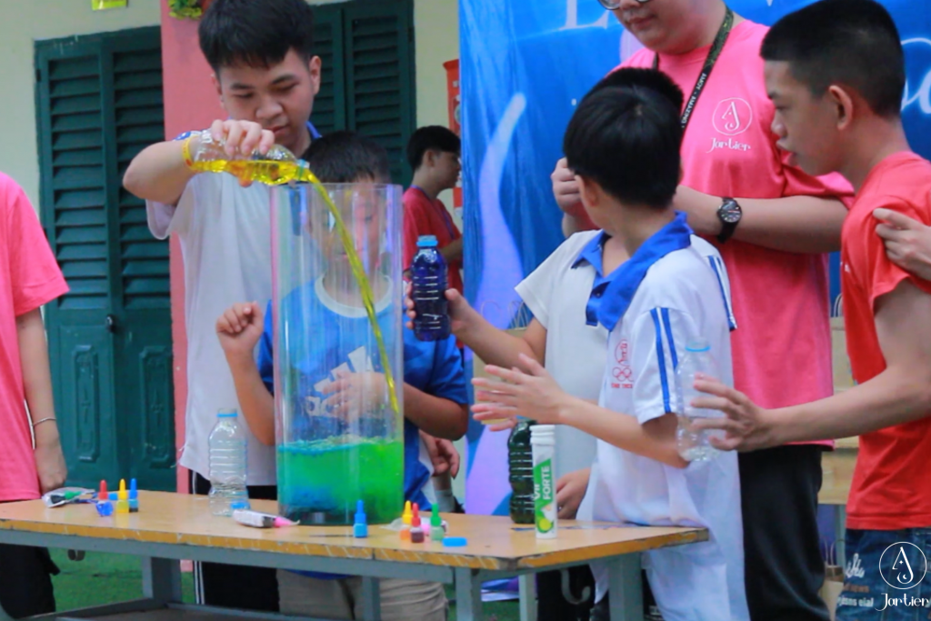 Góp phần lan tỏa những điều tốt đẹp đến cộng đồng Góp phần lan tỏa những điều tốt đẹp đến cộng đồng