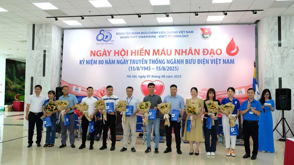 Tuổi trẻ VNPT: Gửi yêu thương bằng những giọt máu hồng
