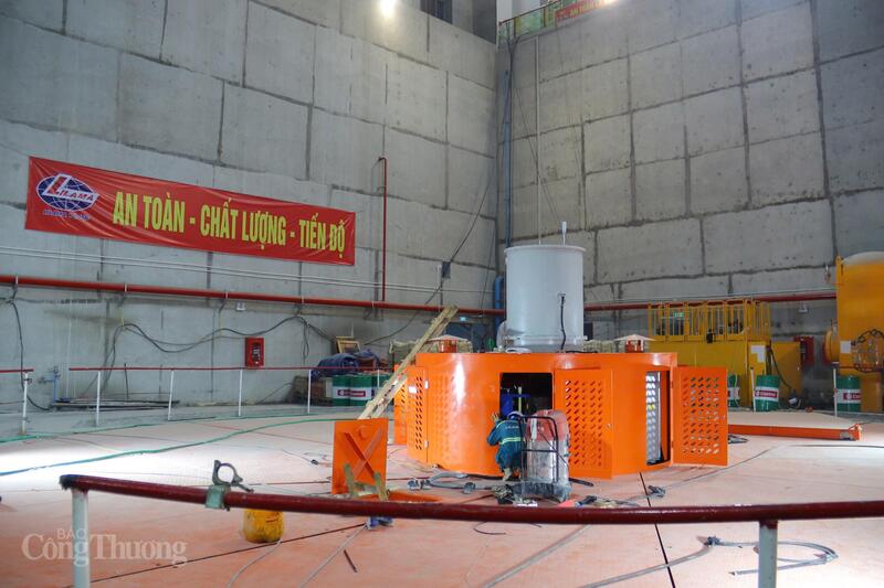 Chỉ còn ít ngày, tổ máy số 1 Nhà máy Thủy điện Hòa Bình mở rộng sẽ hòa lưới, góp phần giảm tải cho các tổ máy hiện hữu và bảo đảm an toàn, ổn định cho hệ thống điện quốc gia. Ảnh: Thanh Tuấn