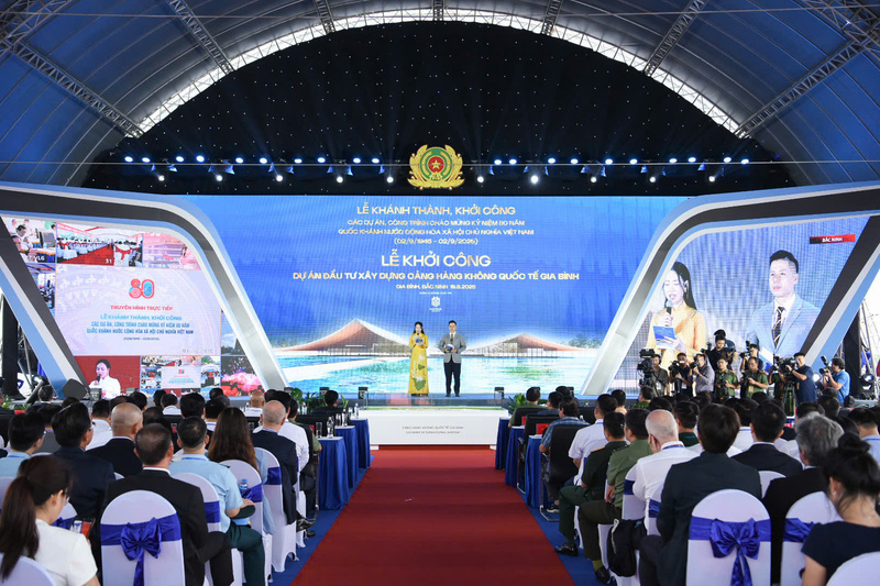 Toàn cảnh Lễ khởi công Dự án đầu tư xây dựng Cảng hàng không quốc tế Gia Bình.