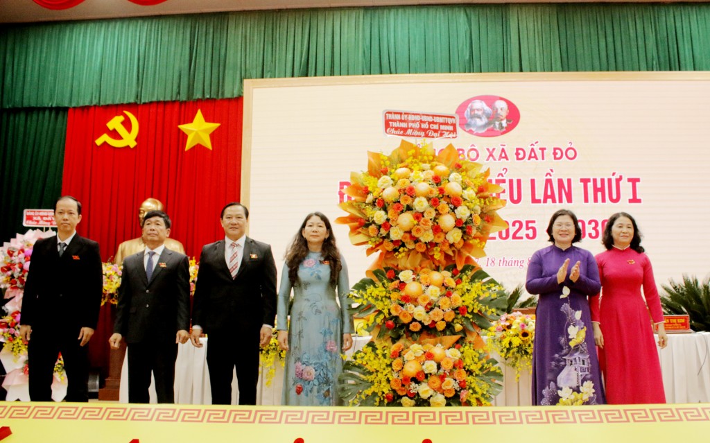 Xã Đất Đỏ hướng đến phát triển khoa học công nghệ toàn diện Xã Đất Đỏ hướng đến phát triển khoa học công nghệ toàn diện