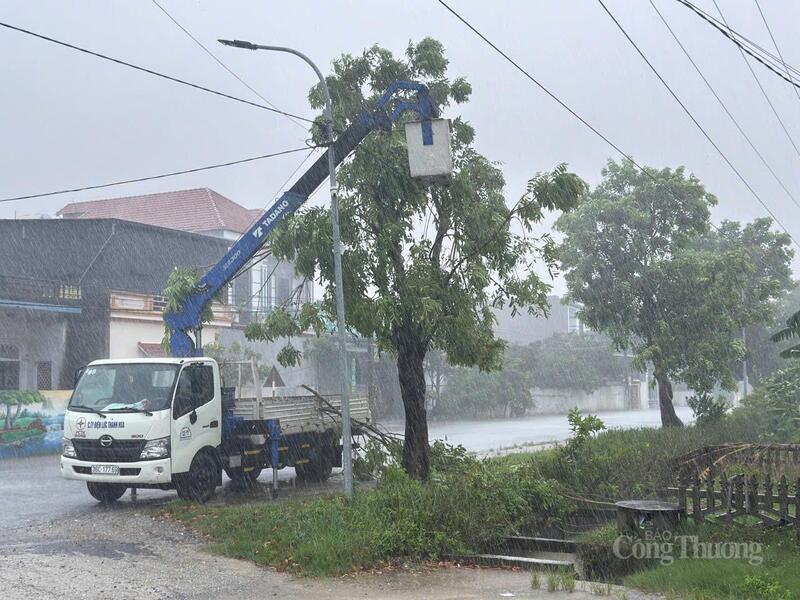 Công ty điện lực Thanh Hóa khẩn trương khắc phục các sự cố điện
