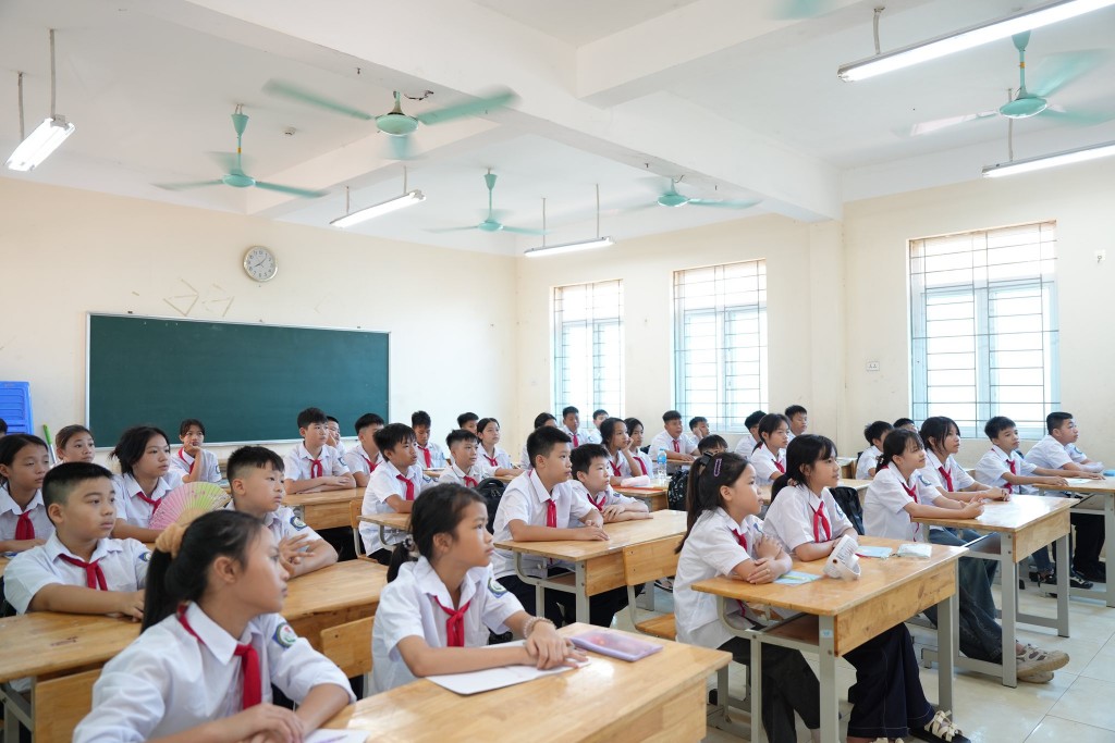 Hơn 10.000 học sinh xã Hạ Bằng hân hoan bước vào năm học mới Hơn 10.000 học sinh xã Hạ Bằng hân hoan bước vào năm học mới