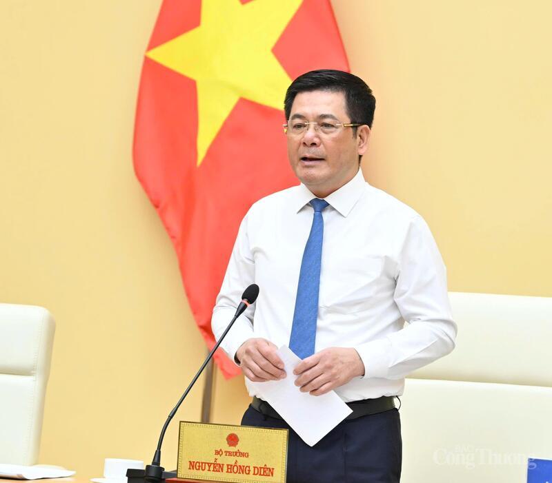 Bộ trưởng Bộ Công Thương Nguyễn Hồng Diên phát biểu chỉ đạo tại hội nghị. Ảnh: Cấn Dũng