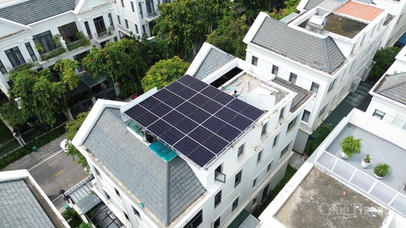 Nhiều gia đình lắp đặt điện mặt trời mái nhà đã giảm được tiền điện hàng tháng.