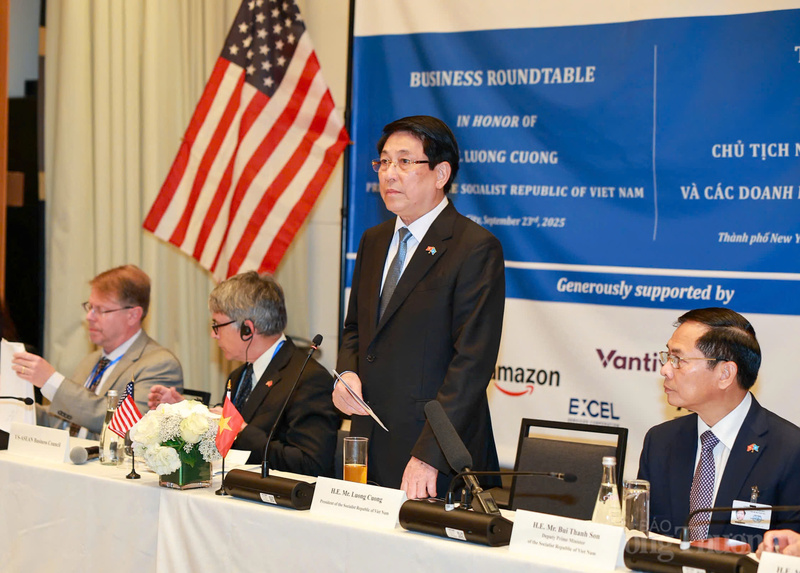 Chủ tịch nước Lương Cường phát biểu tại Tọa đàm với doanh nghiệp lớn của Hoa Kỳ.