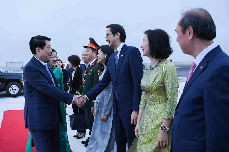 Chủ tịch nước Lương Cường và Phu nhân đã rời New York, kết thúc chuyến tham dự Phiên thảo luận cấp cao Đại hội đồng Liên hợp quốc, kết hợp hoạt động song phương tại Hoa Kỳ. Ảnh: Hoàng Hồng