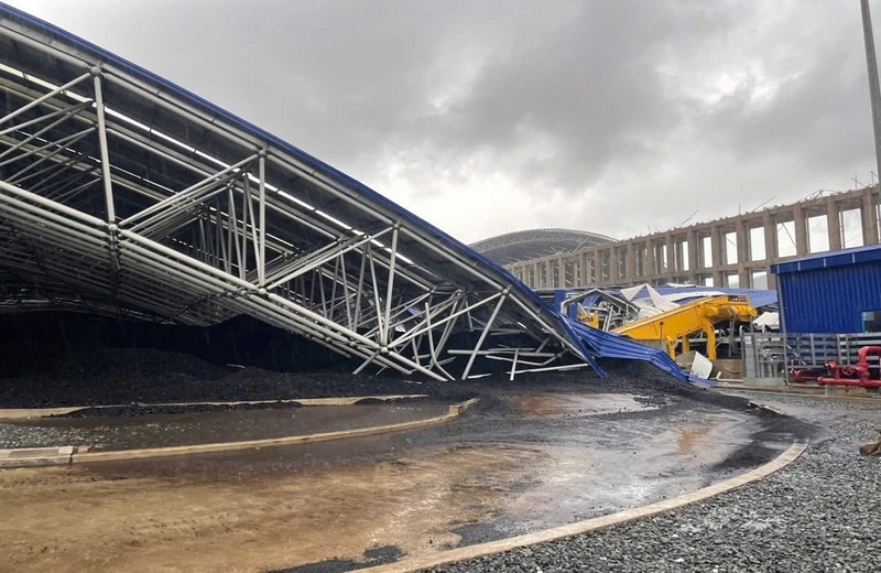 Sập mái kho than Vũng Áng II, hệ thống điện không bị ảnh hưởng - 1