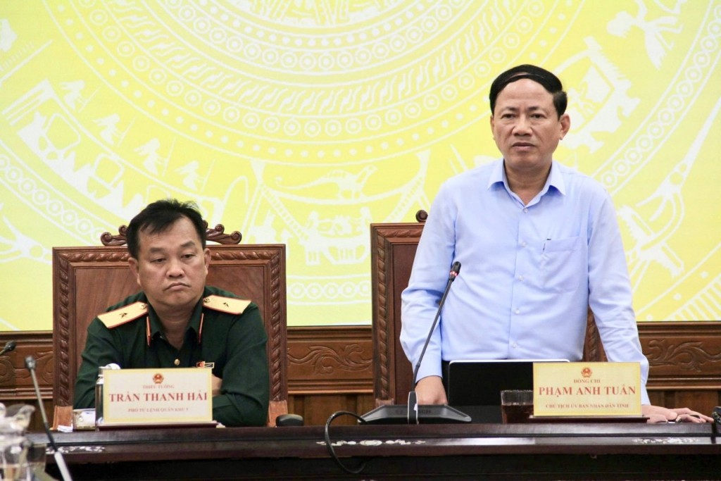 Chủ tịch UBND tỉnh Gia Lai Phạm Anh Tuấn phát biểu chỉ đạo tại cuộc họp trực tuyến với 77 xã, phường khu vực Gia Lai Tây ứng phó bão số 13 Chủ tịch UBND tỉnh Gia Lai Phạm Anh Tuấn phát biểu chỉ đạo tại cuộc họp trực tuyến với 77 xã, phường khu vực Gia Lai Tây ứng phó bão số 13