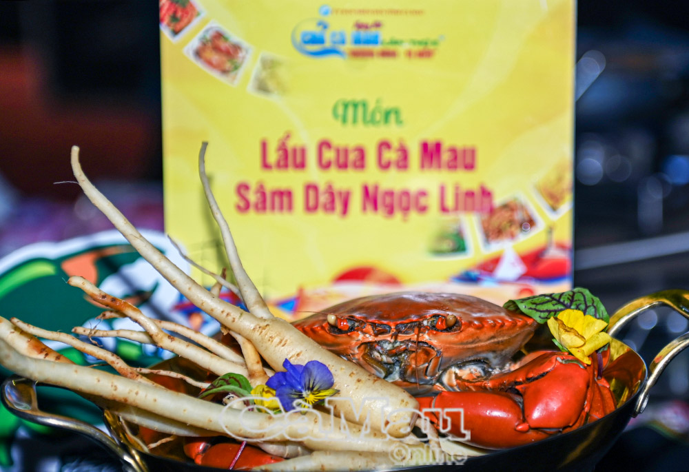 Lẩu cua Cà Mau kết hợp sâm Ngọc Linh.