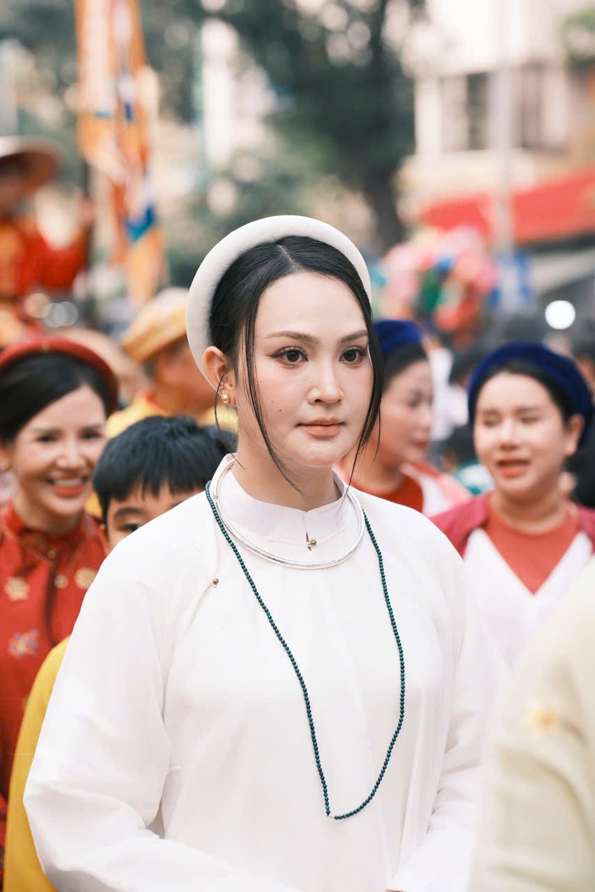 Hotgirl quân phục Đậu Hà An Hotgirl quân phục Đậu Hà An