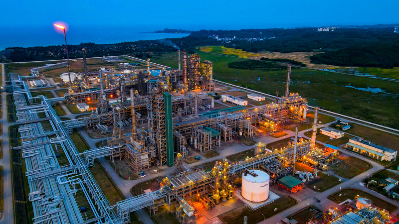 Hệ thống các phân xưởng tại NMLD Dung Quất đang hoạt động an toàn, ổn định, góp phần bảo đảm an ninh năng lượng quốc gia.