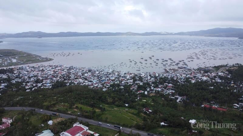 Vịnh Xuân Đài, tỉnh Đắk Lắk. Ảnh: Vũ Long