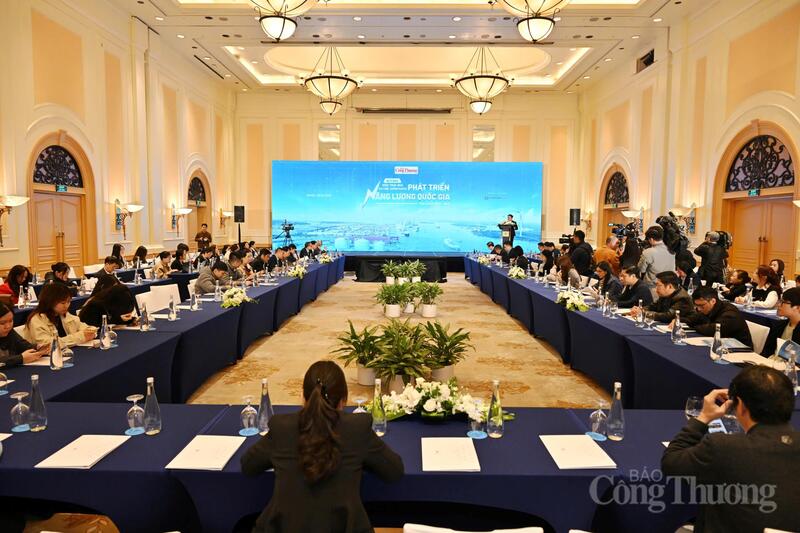 Quang cảnh diễn đàn “Hiện thực hóa cơ chế, chính sách phát triển năng lượng quốc gia giai đoạn 2026 - 2030”. Ảnh: Cấn Dũng