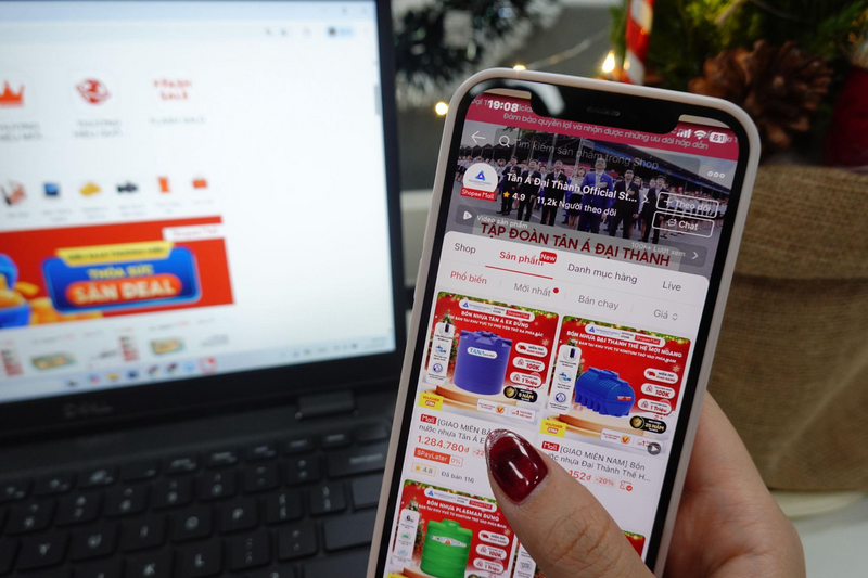 Gian hàng của Tân Á Đại Thành thu hút hơn 11.000 lượt theo dõi sau một năm triển khai Shopee Mall.