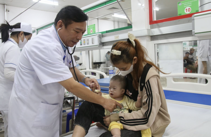 Khoa Cấp cứu Bệnh viện Đa khoa Vùng Tây Nguyên khám chữa bệnh cho người dân. Ảnh: Mai Lê