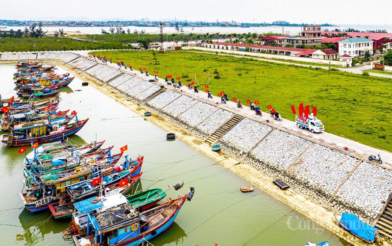 Hà Tĩnh: Rực rỡ sắc đỏ trước ngày hội non sông - 6