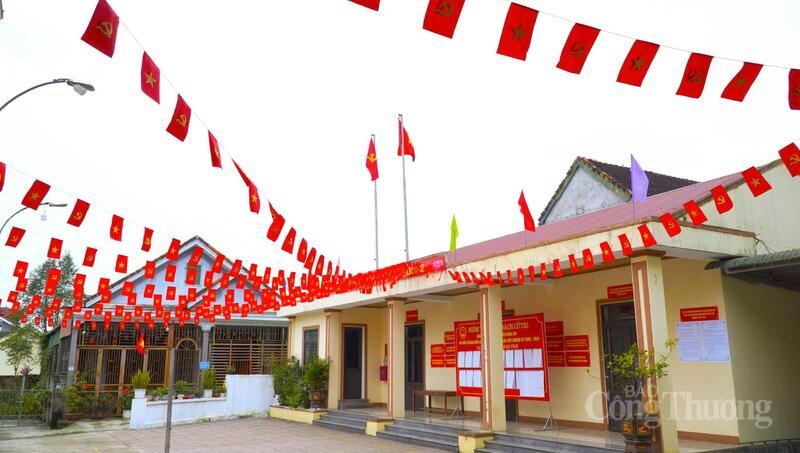 Hà Tĩnh: Rực rỡ sắc đỏ trước ngày hội non sông - 16