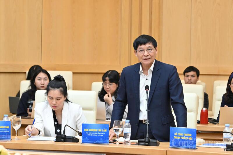 Ông Trương Văn Cẩm - Phó Chủ tịch kiêm Tổng Thư ký Hiệp hội Dệt may Việt Nam (VITAS). Ảnh: Cấn Dũng