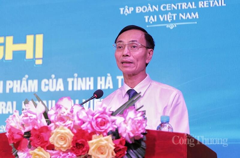 Ông Lê Trung Phước, Giám đốc Sở Công Thương Hà Tĩnh phát biểu tại hội nghị. Ảnh: Trọng Tùng